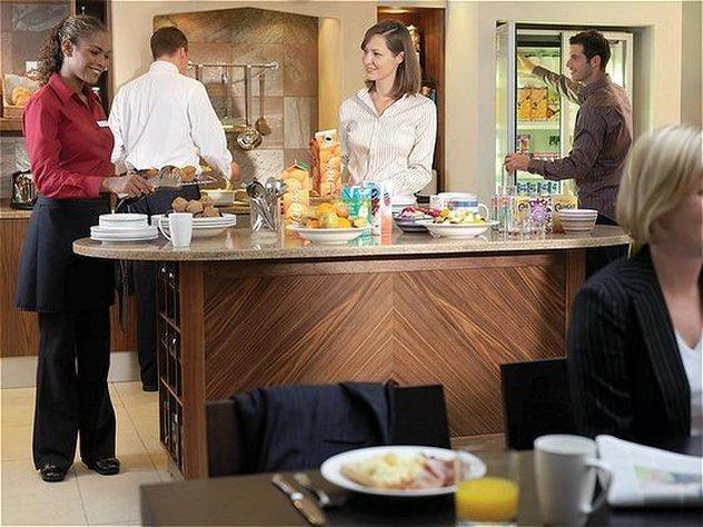 Staybridge & - Citystars By Ihg Aparthotel Cairo